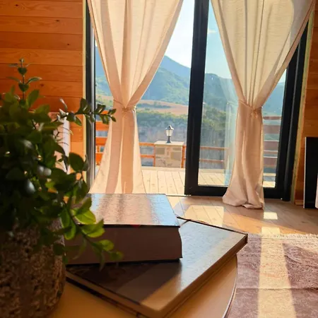 Chalet Osum Canyon *